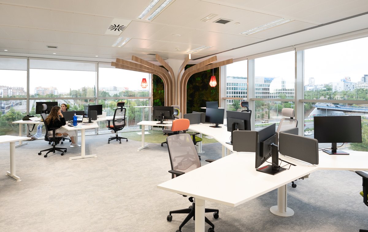 3goffice's tweet photo. Desde @3gsmartgroup hemos ayudado a SIG Iberia en la consultoría, búsqueda, diseño e implementación de sus nuevas oficinas de Madrid.

Saber más… https://t.co/Ew68uIcfOM

#workplace #3goffice #design #architecture
#designandbuild #3gworks #cresa #realestate https://t.co/yiZ7lji5aQ