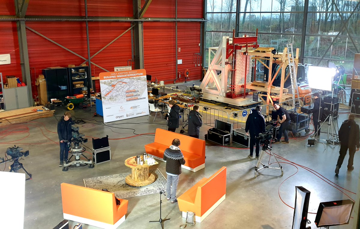Afgelopen zaterdag was de hal van BuildinG het decor bij de opnames voor het online programma ‘Groningen gaat verder’. Kijk donderdag 26 november a.s. om 12.30 uur via noordz.nl/groningen-gaat…