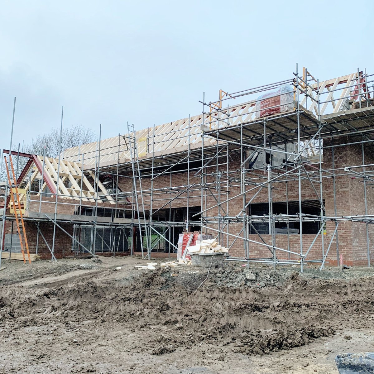 gba_beverley's tweet photo. Works on site progressing well at our #newdwelling in #etton - safe to say there will be plenty of natural light internally!

#newhouse #newhome #architecture #construction #design #riba #eryc #viewsfordays https://t.co/fOEzROaWYS