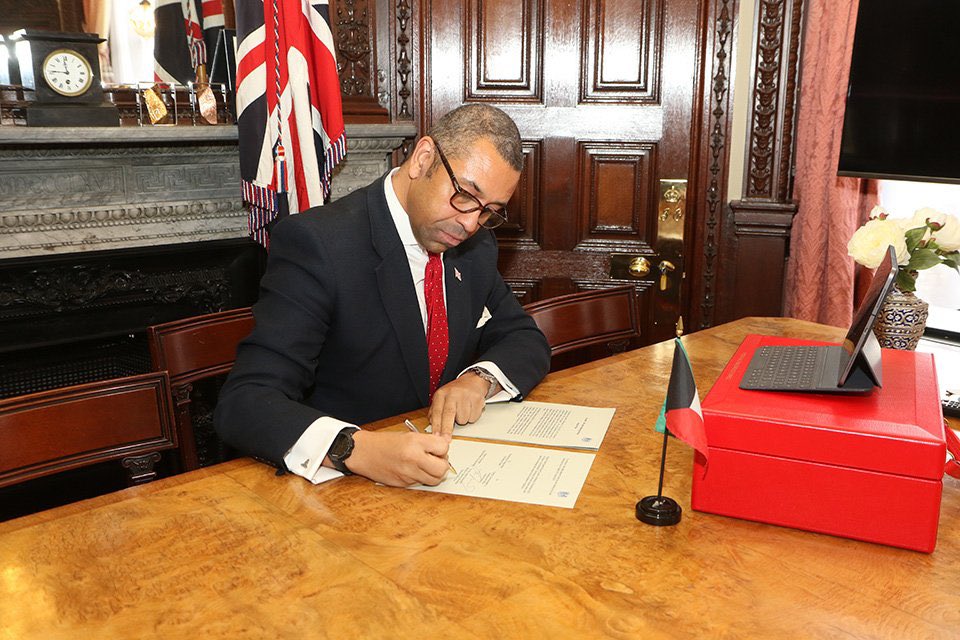 JamesCleverly's tweet photo. The UK 🇬🇧 has a strong &amp; enduring friendship with Kuwait 🇰🇼

Today’s joint action plan that I signed with Deputy Foreign Minister Jarallah @MOFAKuwait strengthens our ties on defence, cyberspace, health, trade &amp; education. https://t.co/Wgk9fFWQoj