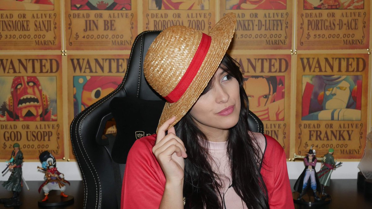 AmyAmyNoMi's tweet photo. Me voilà enfin cosplayée en Luffy 🔥 J'avais relevé le défi en voyant le cosplay de @levraimush! 
Mieux vaut tard que jamais! 🤭
J'ai même utilisé mon gomu gomu no elephant gun pour vous! 😉
#OnePiece https://t.co/edEV5b2li3