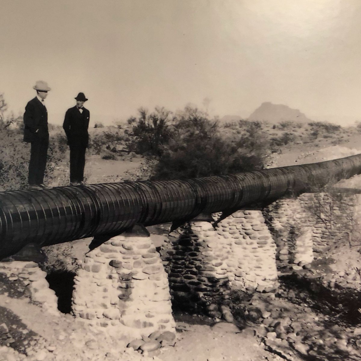CityofPhoenixAZ's tweet photo. In today's #NovembertoRemember we look back at a 1920's water source for #Phoenix - a 28 mile long wooden pipe connected to the Verde River. It was replaced in 1931 with a concrete line. #PHX #Historic #History #PhoenixHistory #oldphoenix https://t.co/8GWVMH6qOv