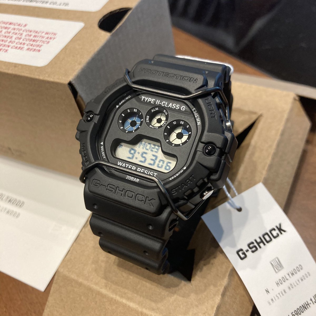 GETUFUMA's tweet image. またG-SHOCK買ってしまいました😇
N.HOOLYWOODは今回でコラボ最後だから記念に😊

#nハリ
#gショック
#dw5900