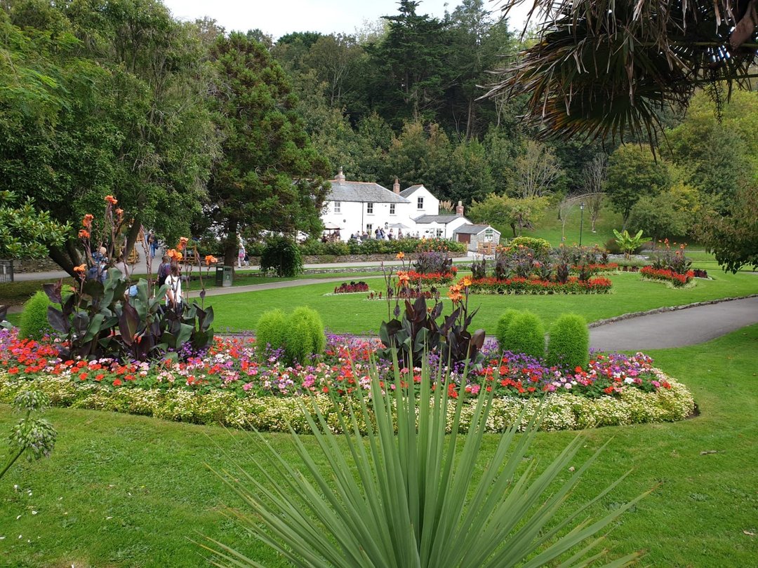 Yes the beaches in Newquay are spectacular (all seven of them), but we have some beautiful green space too. Trenance Gardens with the boating lake as its focal point is a wonderful location for a stroll and a coffee in one of its cafes.
