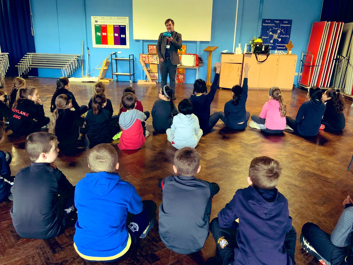 StBridgetsCofE's tweet photo. Could you make Hawkwind travel through our class maze? Class 10 are busy programming robots in the hall this morning. Will he make it? #mazemovers #programming #canitdothedishestoo? @highimpactgareth https://t.co/nPkli8waCz