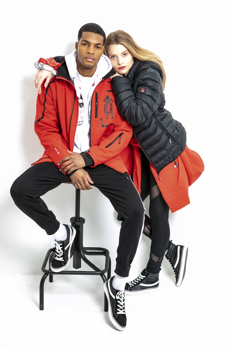 CanadianPeak's tweet photo. #BLACKFRIDAY 🖤 en #CanadianPeak🇨🇦. Disfruta de #descuentos del 40% en nuestra #colección #otoño - #invierno. ¡Solo hasta el 29 de #noviembre! ¿Te lo vas a perder? 😱

➡️ https://t.co/4FJR22bhxW

#ofertas #BlackFriday2020 #fashion #sport #snow #autumn #winter #esquí #esquiar https://t.co/9eAMbK0xeV