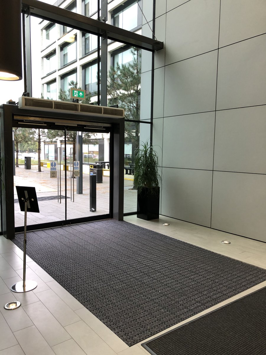 LtdFlexible's tweet photo. Soapworks needed a solution to the draughty lobby which had originally been installed 15 years ago.
 
Using 22mm thick laminated heat soaked glass, two pairs of dual sliding auto doors, the team created a fully enclosed lobby.

Before and after shots are below. https://t.co/uCkIZ5DocT