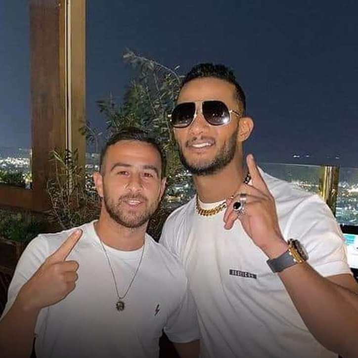 ScreenMix's tweet photo. عاجل:

محكمة القاهرة للأمور المستعجلة تحدد يوم 19 ديسمبر المقبل كأولى جلسات محاكمة الفنان محمد رمضان، وذلك بتهمة الإساءة للشعب المصري بعد تداول صور لمحمد رمضان مع فنانين إسرائيليين. https://t.co/3s1ZyuW85d