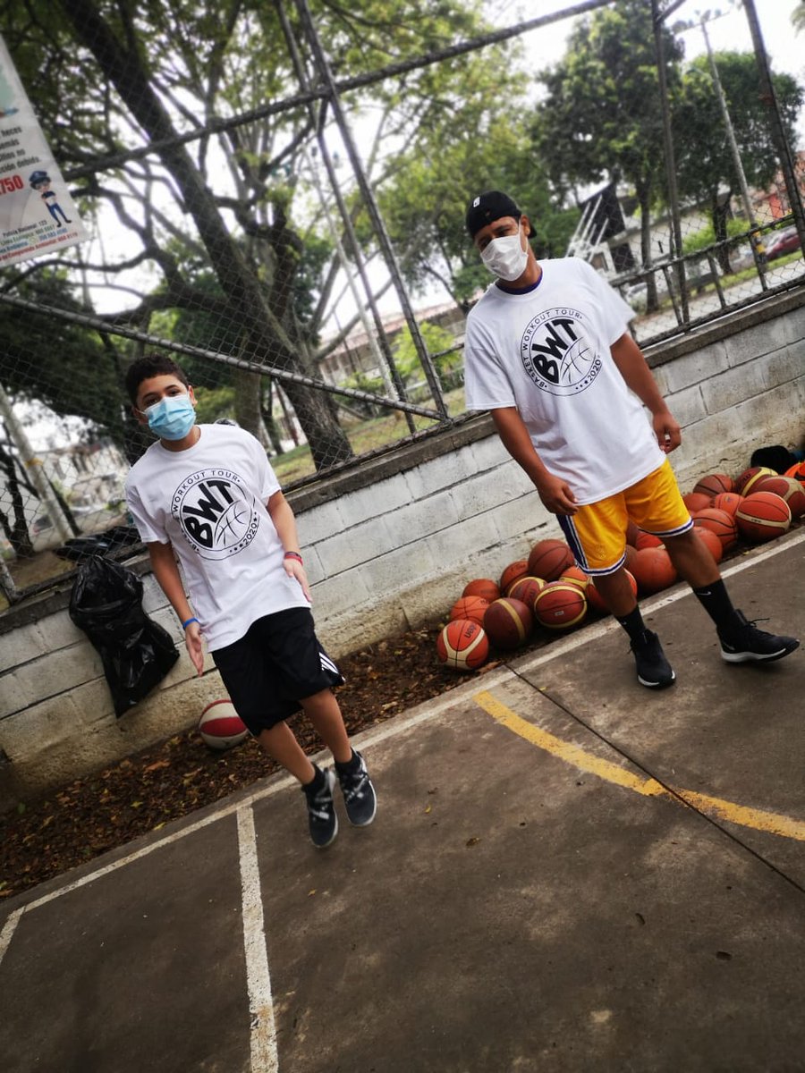 alvarojose024's tweet photo. Workout 2020 @coachfama
#workoutbasketball #trainingbasketball #entrenamiento #baloncestocolombiano #basketballneverstops #basketballislife #basketballneverstops #shootingform https://t.co/bMaPYinque