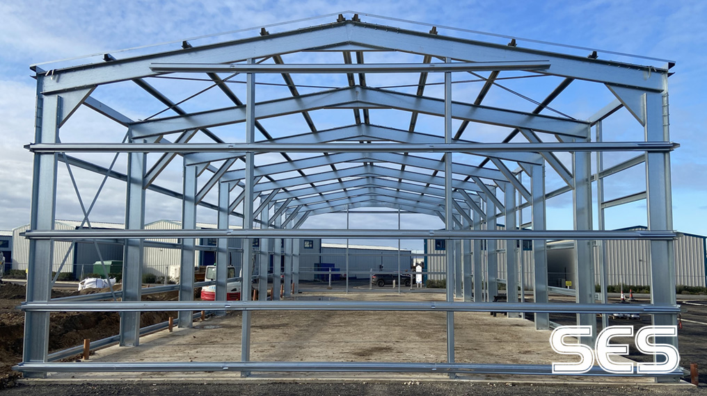 SouthEastSteel's tweet photo. Project Update :: Columbus Way, Phase Four

The frames for the first four units have been delivered and erection has begun. The sky is clear on day 4 on-site. https://t.co/lKIb0XGt5E