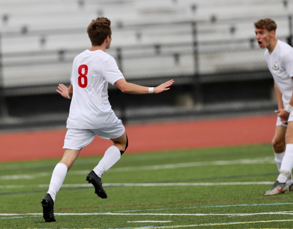 Mlbillman70's tweet photo. Congratulations @CVEaglesSoccer for @Mid_Penn all-stars for 2020.
1st Team - Daniel Erickson &amp; Luke Snyder
2nd Team- Samuel Lundblad &amp; Max Miller
Great season...and career at CV! https://t.co/uqlJB1LPZB