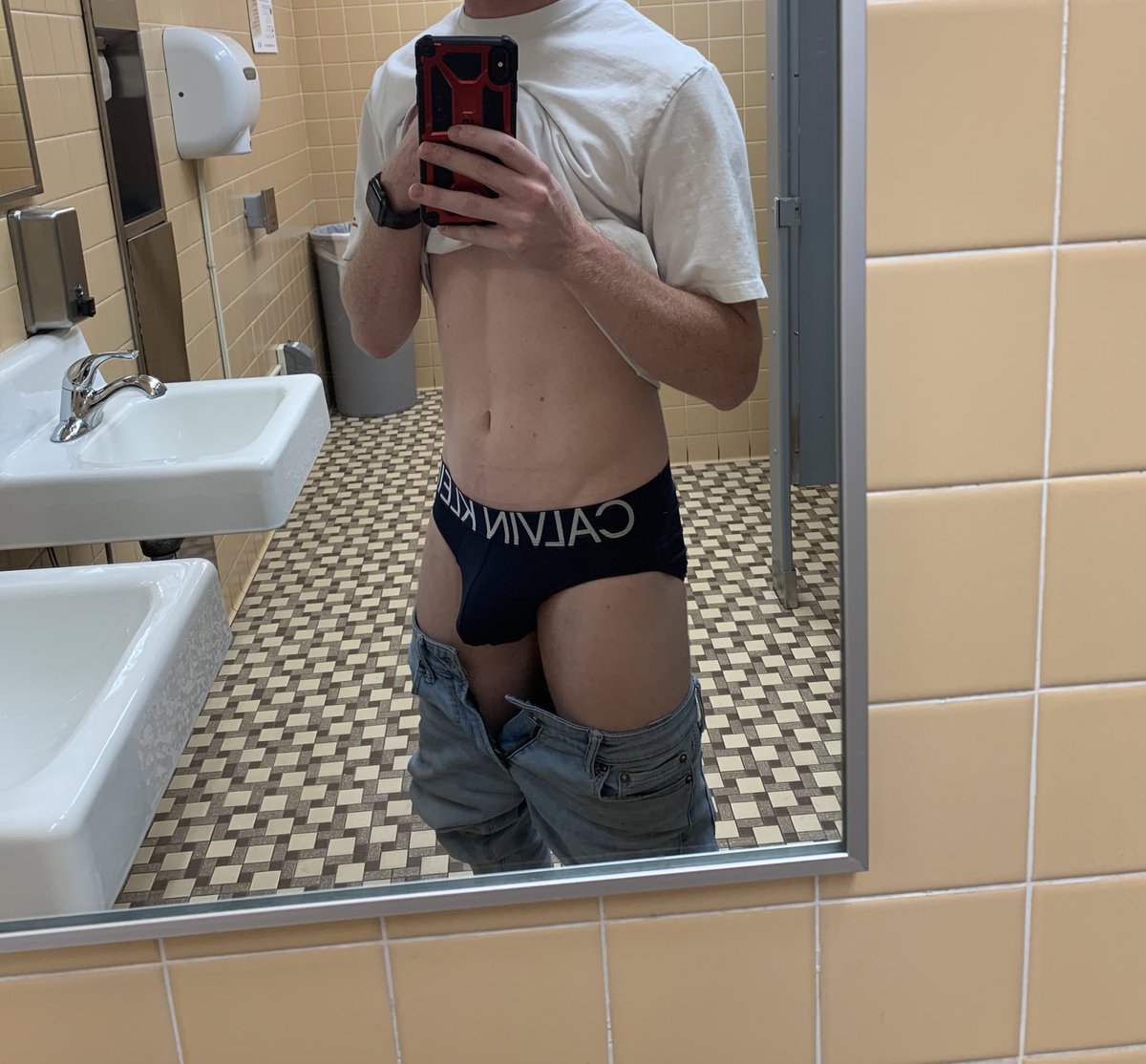 GriffenJustin's tweet photo. Mondays hit different🥱 #gayundies #gayck #ckbriefs #gaybriefs #ck #gaybathroom #publicgay #collegeboy #underwear https://t.co/HorCljsoH3