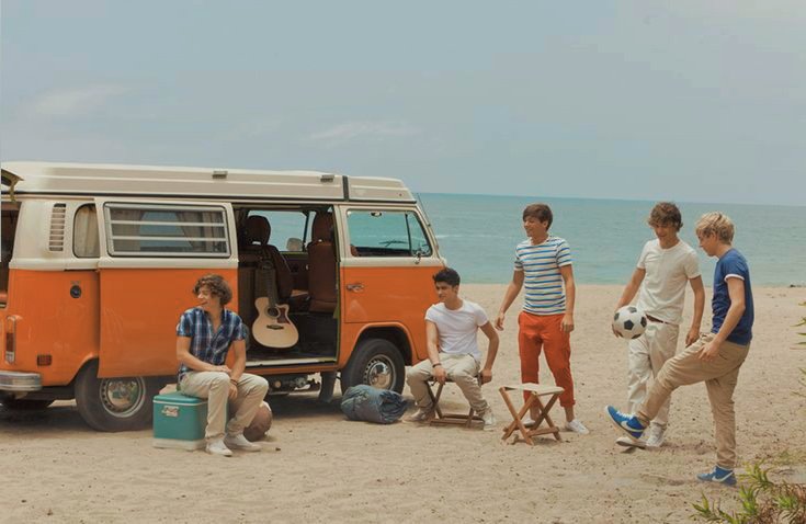 romineov's tweet image. 𝕛𝕦𝕤𝕥 𝕔𝕝𝕠𝕤𝕖 𝕪𝕠𝕦𝕣 𝕖𝕪𝕖𝕤 𝕒𝕟𝕕 𝕤𝕖𝕖 𝕚'𝕝𝕝 𝕓𝕖 𝕓𝕪 𝕪𝕠𝕦𝕣 𝕤𝕚𝕕𝕖

#DirectionersDay #DDay #DIRECTIONERSBREAKTHEINTERNET #10YearsOfOneDirection #10YearsOf1D #18MonthsMyAss #1DecadeWith1D