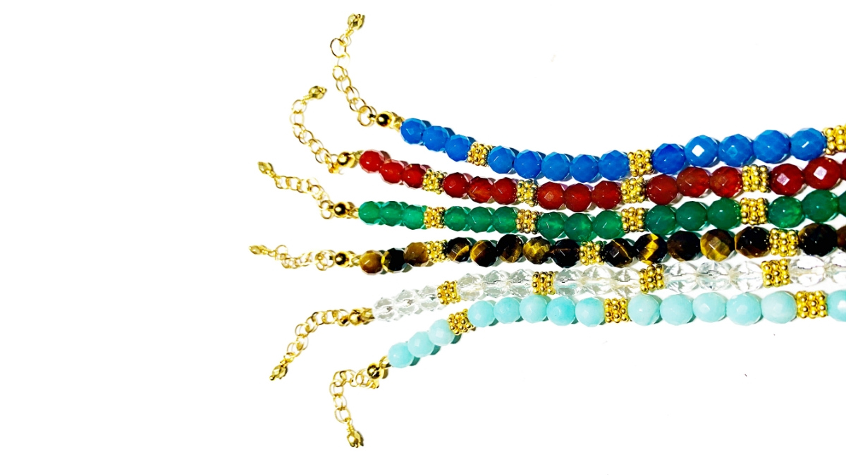 JulReDesigns's tweet photo. Colorful faceted gemstone strands and clusters hand wrapped on metals are ready to give you arm candy and earlobe envy! Shop: https://t.co/uYb4k3rPwE https://t.co/UFJExM5UAv