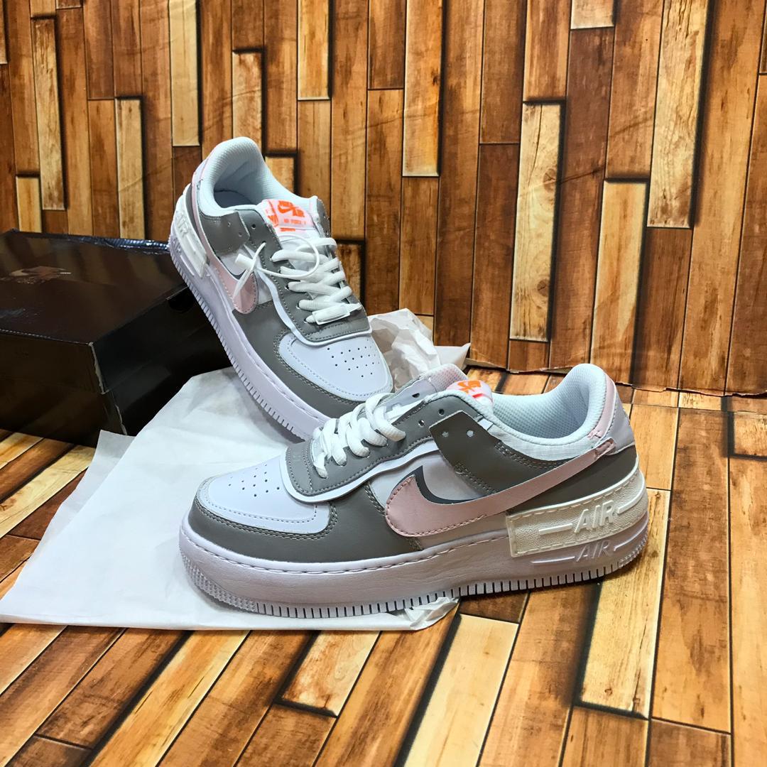 skestore's tweet photo. GIVEAWAY GIVEAWAY GIVEAWAY ! 

If you wear between size 37,38 and 39, quote this tweet with your shoe size, we are picking two lucky winners 

Kindly Rt for your friends to see https://t.co/s2WSaOs0V5