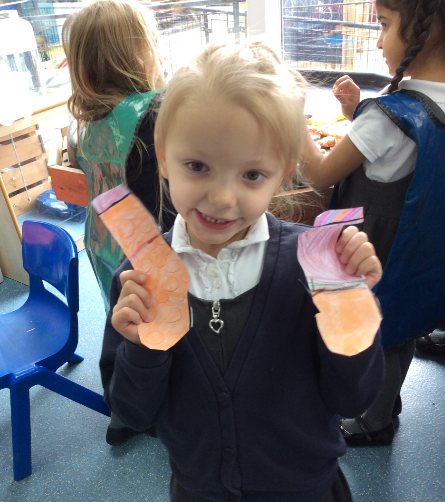 MeynellSchool's tweet photo. Some wonderful FS2 snippets from Antibullying week.  Children wore odd socks-Miles replied "because everyone is different." Charlie said "We need to be kind to people", Kylan "Don't leave anyone out," Bethany "Be proud of yourself," Kiana " You should say you can play with me!" https://t.co/Erd8xAk1Jw