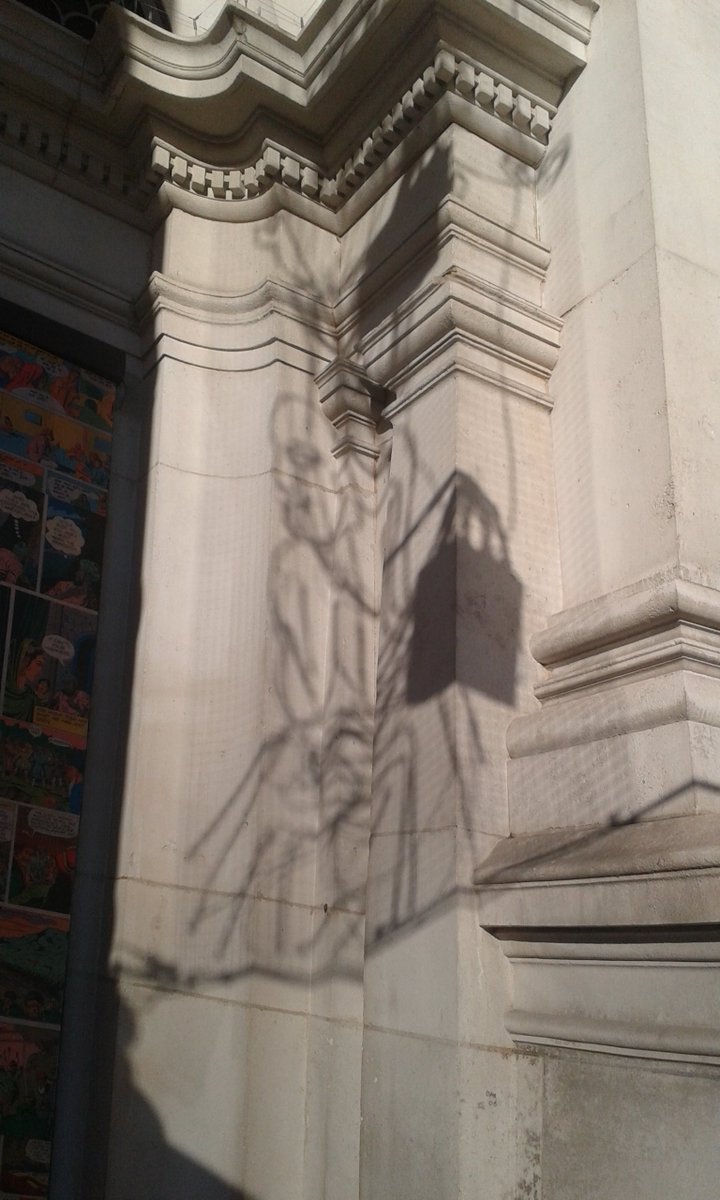 mog21's tweet image. From @StanleyDonwood to #chilakumariburman @Tate it was a beautiful colourful and sunshine filled morning #Diwali #tiger #lights #billboards #contemporaryart #britishart #shadows