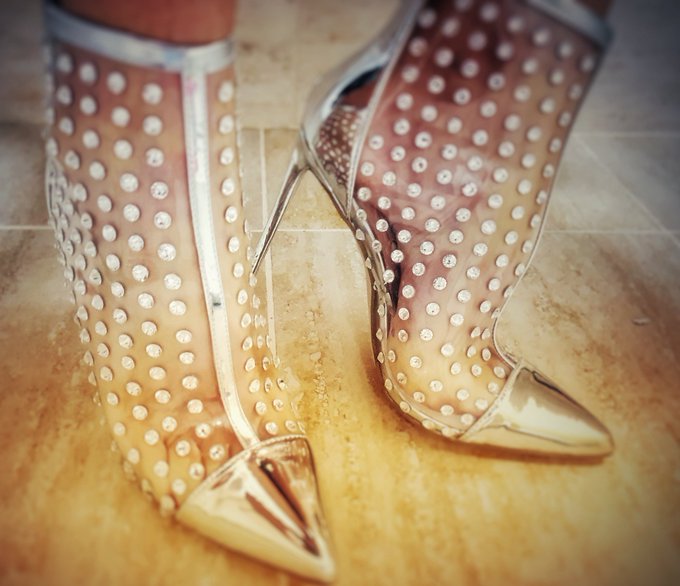 Who likes my💃 new heels👠 ❓ https://t.co/PkLUcijxAT<a href="/tag/curves"class="tags"><span>#curves</span></a><a href="/tag/sexy"class="tags"><span>#sexy</span></a><a href="/tag/hot"class="tags"><span>#hot</span></a><a href="/tag/horny"class="tags"><span>#horny</span></a><a href="/tag/bigbooty"class="tags"><span>#bigbooty</span></a><a href="/tag/sexybody"class="tags"><span>#sexybody</span></a>