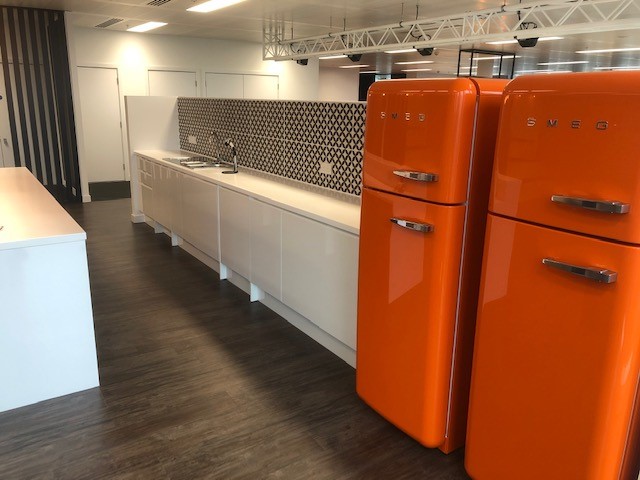 LtdFlexible's tweet photo. FBI recently completed a CAT B fit-out with new and existing furniture based on an outline design and specification by CBRE.

FBI designed bespoke joinery elements and installed a bespoke quad truss lighting rig with feature lighting. https://t.co/nyo0SQmmlI
