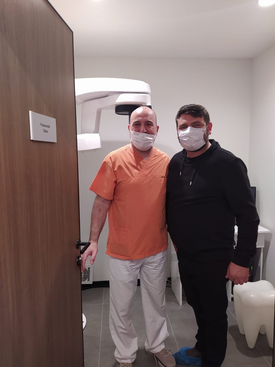 GuneyDis's tweet photo. Nişantaşı'nda hizmet  veren değerli diş hekimimiz Melih Tarhan'a firmamızdan CS8100 ürününü tercih ettiği için teşekkür eder, ürünü sağlıklı günlerde kullanmasını temenni ederiz. #güneydiş #carestream #cs8100 #dişhekimi #dişdoktoru https://t.co/TFhW85jczg