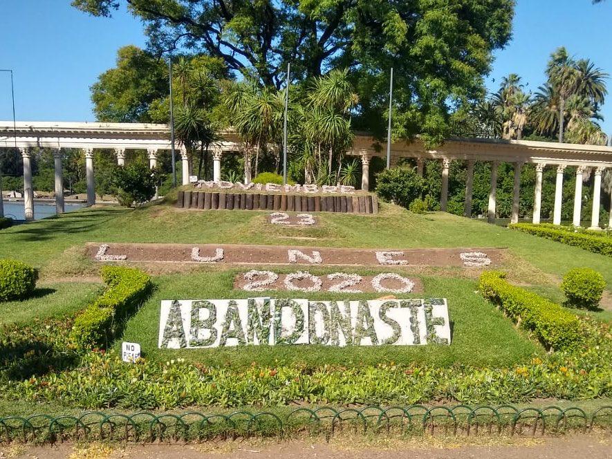 Te dejaron un mensajito en el parque pingui🐧