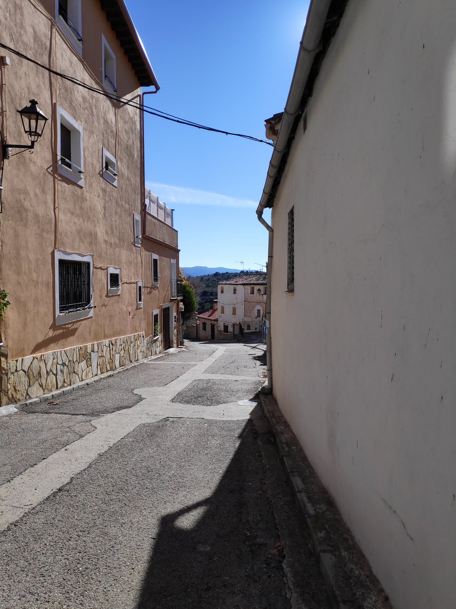 Hoy hemos visitado un simpático pueblo de #LaAlcarria para tomar medidas, fotos y datos con los que realizar un informe pericial. 

#Abogacia
#Arquitectura
#Inmuebles