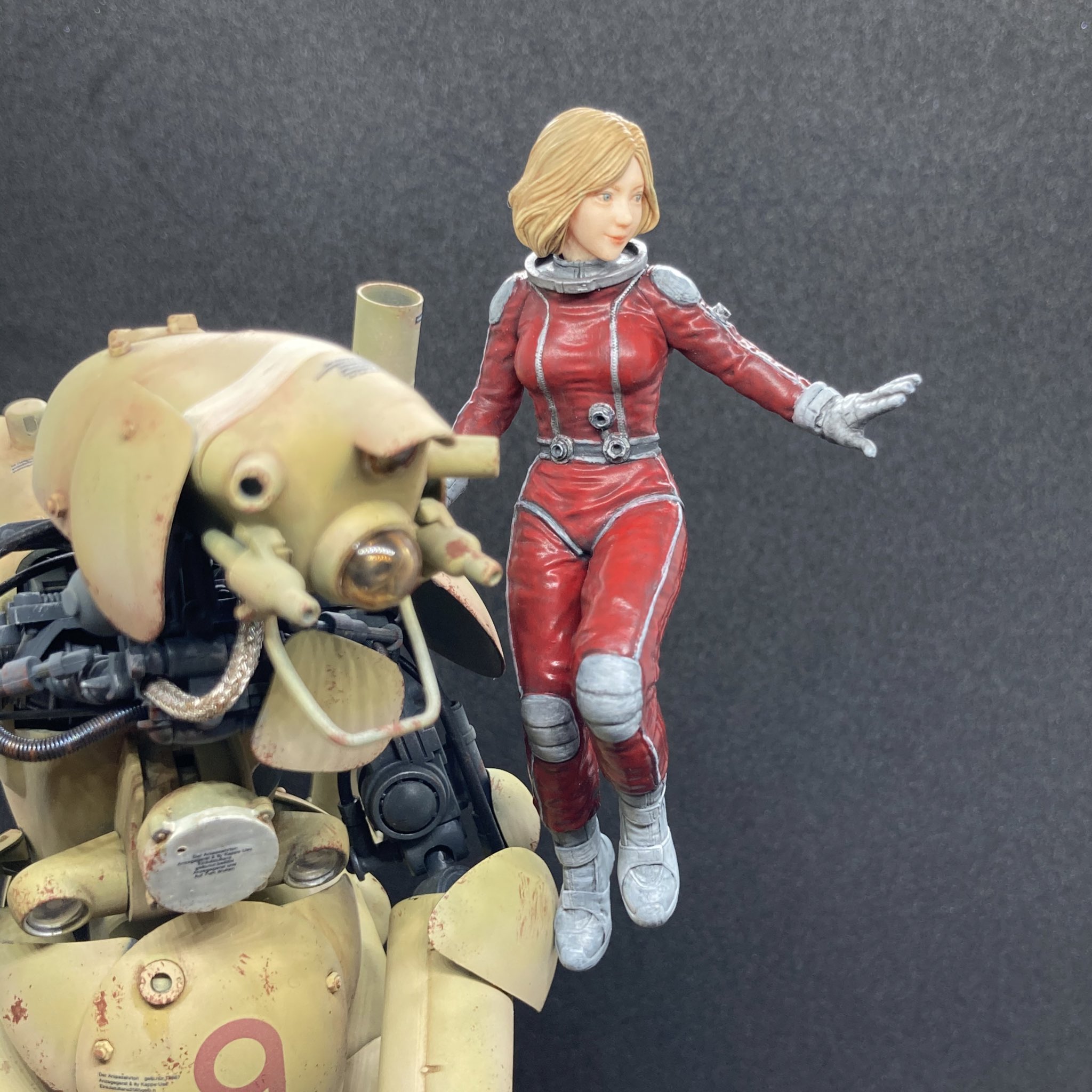 Ma.k 1/20 傭兵軍 女性宇宙パイロット B 浮遊 低重力/有酸素環境