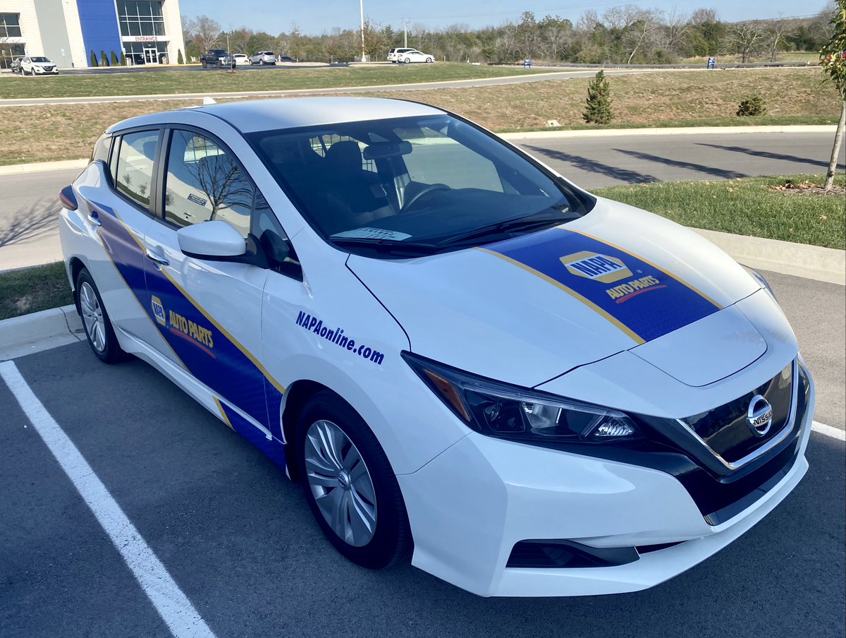 12pointsigns's tweet image. Last week, we installed these AWESOME partial vehicle wraps for @NAPAKnowHow at their Lebanon, TN distribution center. Great job 12-Point team! 👏
#vehiclewraps #customwraps #trailerwraps #truckwraps #tourbuswraps #foodtruckwraps #nashvillesigncompany #fleetbranding