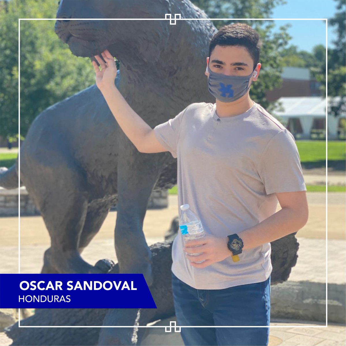 UKIntCenter's tweet photo. Meet Oscar Sandoval from Honduras 🇭🇳 for #AmbassadorMonday He's a Business Management major, with @UKGattonCollege
 His advice to future international students: "Do your homework in advance so that you have more time to explore UK." #InternationalAmbassador #ProtectRespect https://t.co/82Sy84uzGN