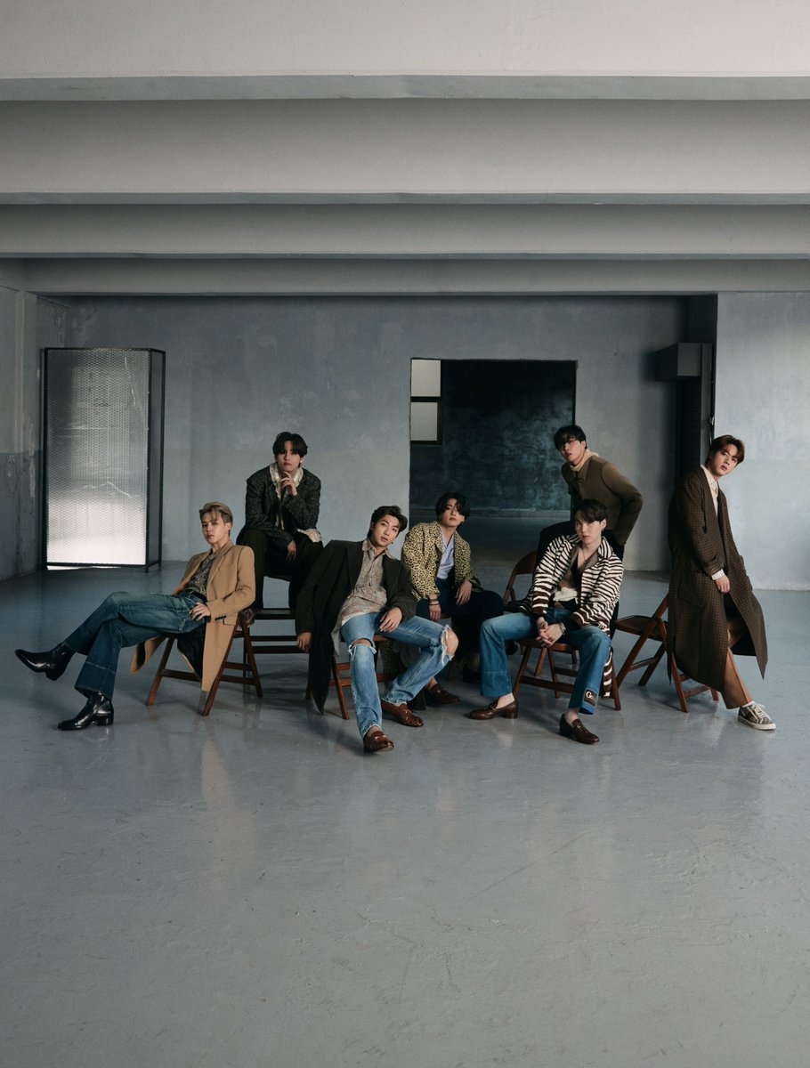 BTS_Spain's tweet photo. 📷 FOTOS | Más imágenes de @BTS_twt para el próximo número de la revista Esquire [2/4] ✨

📎 https://t.co/NGziM08VJ8

Ⓒ Esquire https://t.co/4BmVEqNKdq