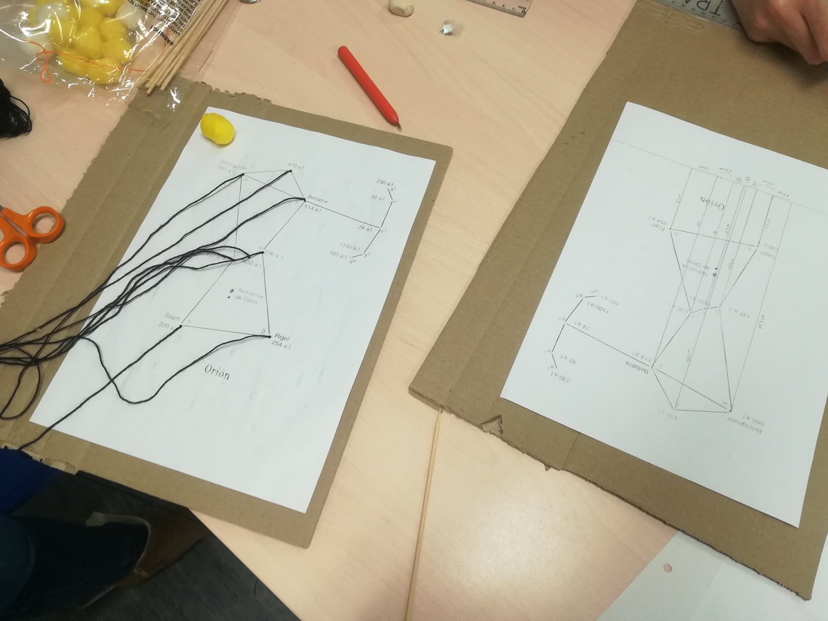 germanrosm's tweet photo. Spaghetti Bridge, maquetas de constelaciones y dinosaurios, sensores de humedad y programación con microbit.. Los futuros maestros no dejan de sorprendernos en nuestra asignatura de #proyectosSTEM #STEM @FacEducacionUAH https://t.co/sOwzHNoZk1