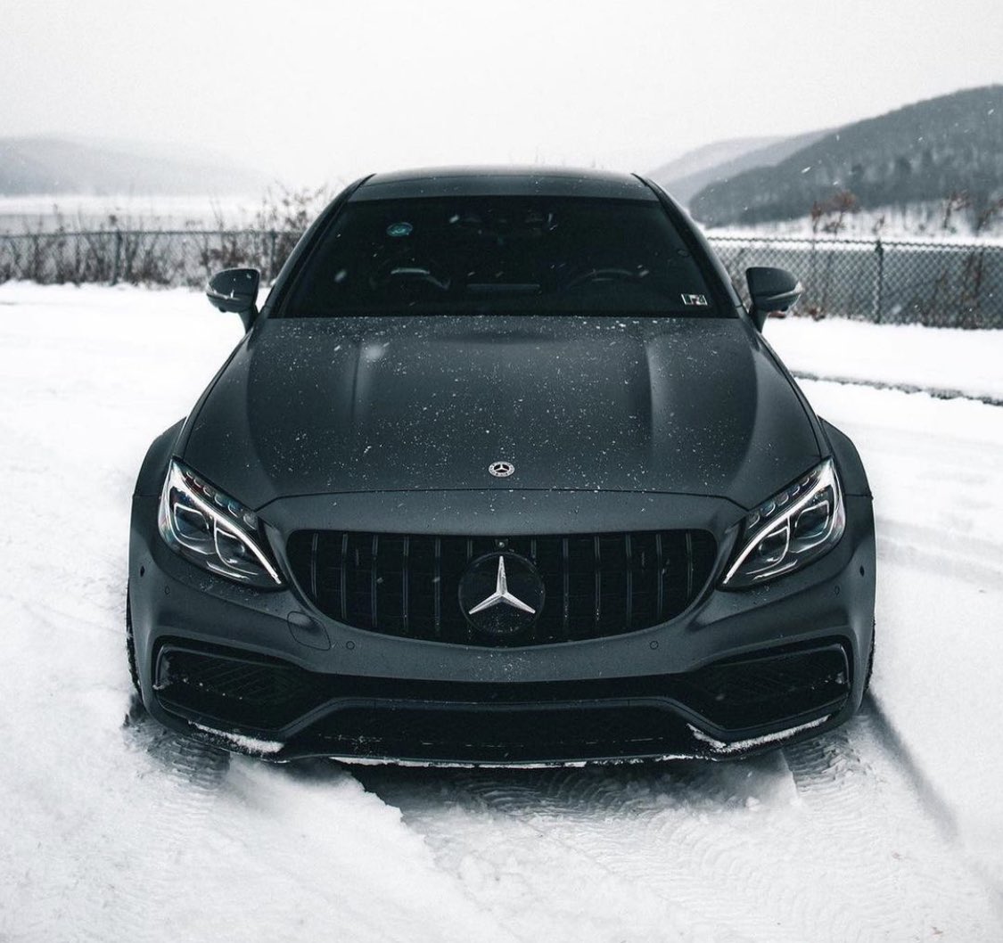 CarusoRacing911's tweet photo. AMG C63s ❄️ https://t.co/3P1QV6fjWq