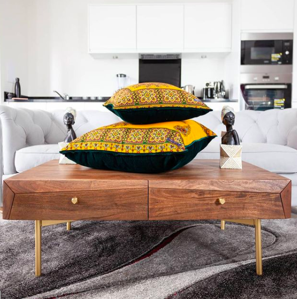 myrunwaygroup's tweet photo. 🚨Our #BlackChristmasSale is almost here, so it's time for a little throwback to one of the fantastic brands we had in October

✨@copperdustLDN by @iamvanessa_a 

This interior styling company creates distinct concepts merging African inspired décor with contemporary design 🤎 https://t.co/wToZe0E8wh