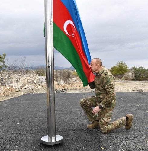 1VicePresident's tweet photo. Prezident İlham Əliyev və birinci xanım Mehriban Əliyeva işğaldan azad edilmiş Ağdam şəhərində olublar

https://t.co/n7ue1I7Ejc

#President
#FirstvicepresidentofAzerbaijan
#IlhamƏliyev
#MehribanƏliyeva
#Azerbaijan https://t.co/N0WD0wU9cS
