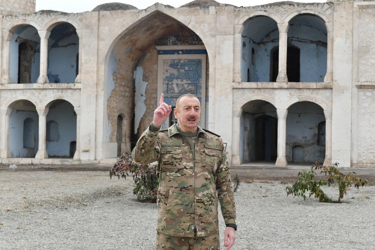 1VicePresident's tweet photo. Prezident İlham Əliyev və birinci xanım Mehriban Əliyeva işğaldan azad edilmiş Ağdam şəhərində olublar

https://t.co/vvhiJ86pF2

#President
#FirstvicepresidentofAzerbaijan
#IlhamƏliyev
#MehribanƏliyeva
#Azerbaijan https://t.co/Y4UgraIH2Y