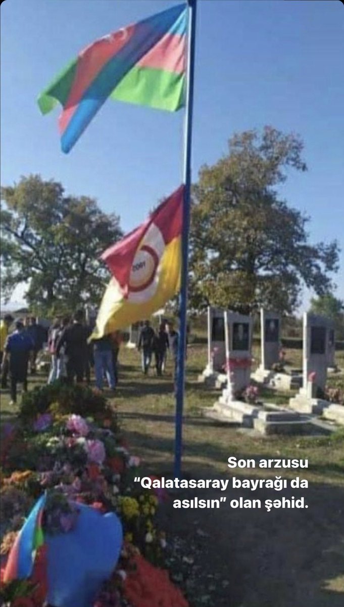 boryabaghir's tweet photo. #KarabağSavaşı #şehit olan Azerbaycanlı askerin son hayali mezarının yanında dalgalanacak olan #Azerbaycan bayrağının yanında #Galatasaray bayrağının da dalgalanması olmuş💔 #GSvKYS  @GalatasaraySK @fatihterim https://t.co/jxvlnOiHnU