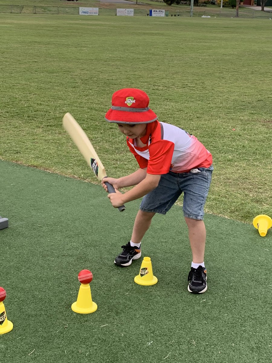 mareeknight79's tweet photo. A great afternoon at the @wsccplovers Junior Blasters. Lots of fun and laughter as we practiced our batting and running between the wicket today. Thanks to @Fishy216 for dropping in 🏏 https://t.co/Ls8ojmOORm