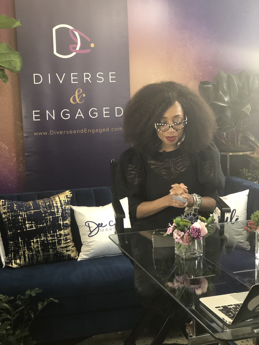 DeeCMarshall's tweet photo. Bringing in Monday fresh from Win, Rock & Rule like... Thank you to everyone who joined us last week! #MondayMotivation #PivotAndWin #WinRockRule https://t.co/DcA9T11nxJ
