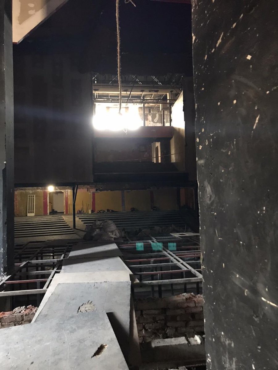 sergiotuitea's tweet photo. 🚨¡ATENCIÓN! Jefa de gobierno @Claudiashein @GobCDMX @SuarezdelReal1 @vromog @AlcaldiaMHmx
URGE su intervención inmediata para evitar la destrucción ILEGAL del interior del #EdificioErmita catalogado patrimonio artístico de la CDMX.
@PAOTmx acudió pero no se le permitió acceder. https://t.co/DUUzg7bKXE