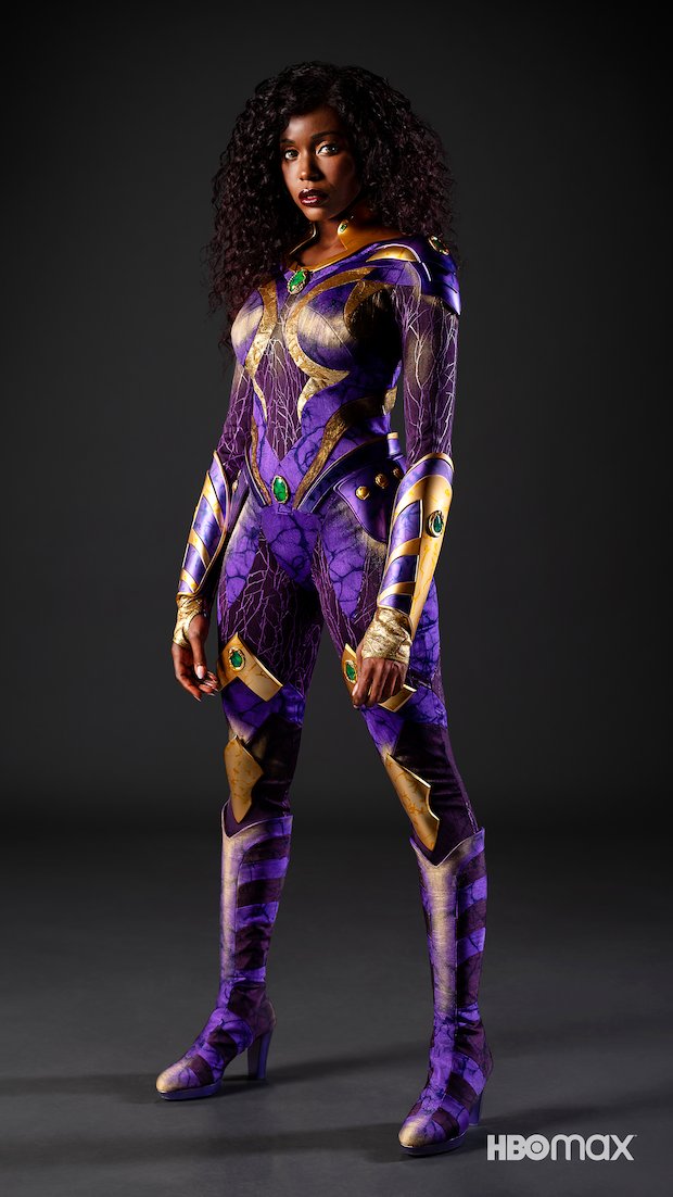 TitansTV's tweet photo. Check out #Starfire's new look for #Titans Season 3! https://t.co/oj2DWgBDkp