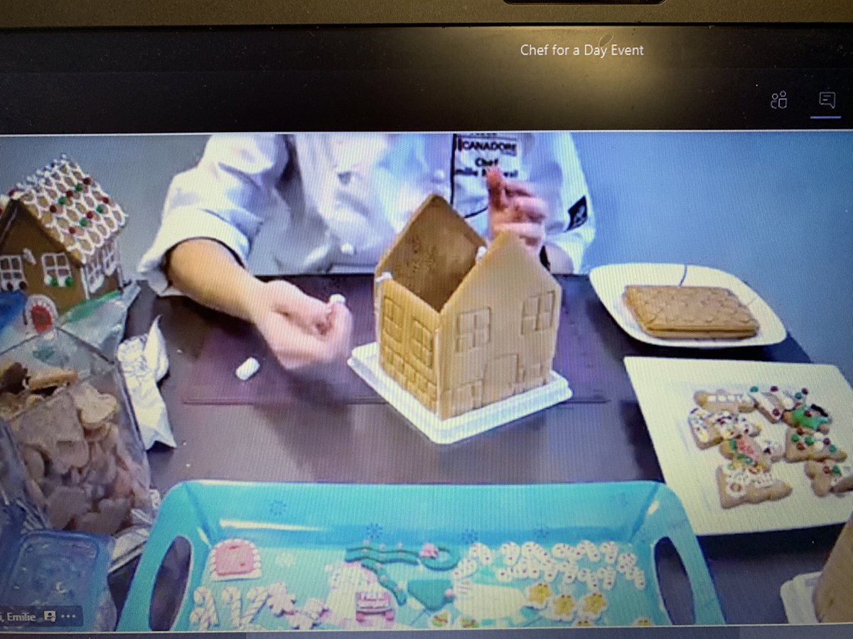 staceywalsh482's tweet photo. @npsc_schools Ss from #NPSCDSB #VirtualClassrooms are having a blast participating in #ChefForADay. Thank you #OYAP and @HottenKevin for providing the amazing opportunity and ingredients for Energy Bites and the Gingerbread Houses! Big thanks to Chef Emilie!! @TriciaRenaud https://t.co/p2GMvz78x1