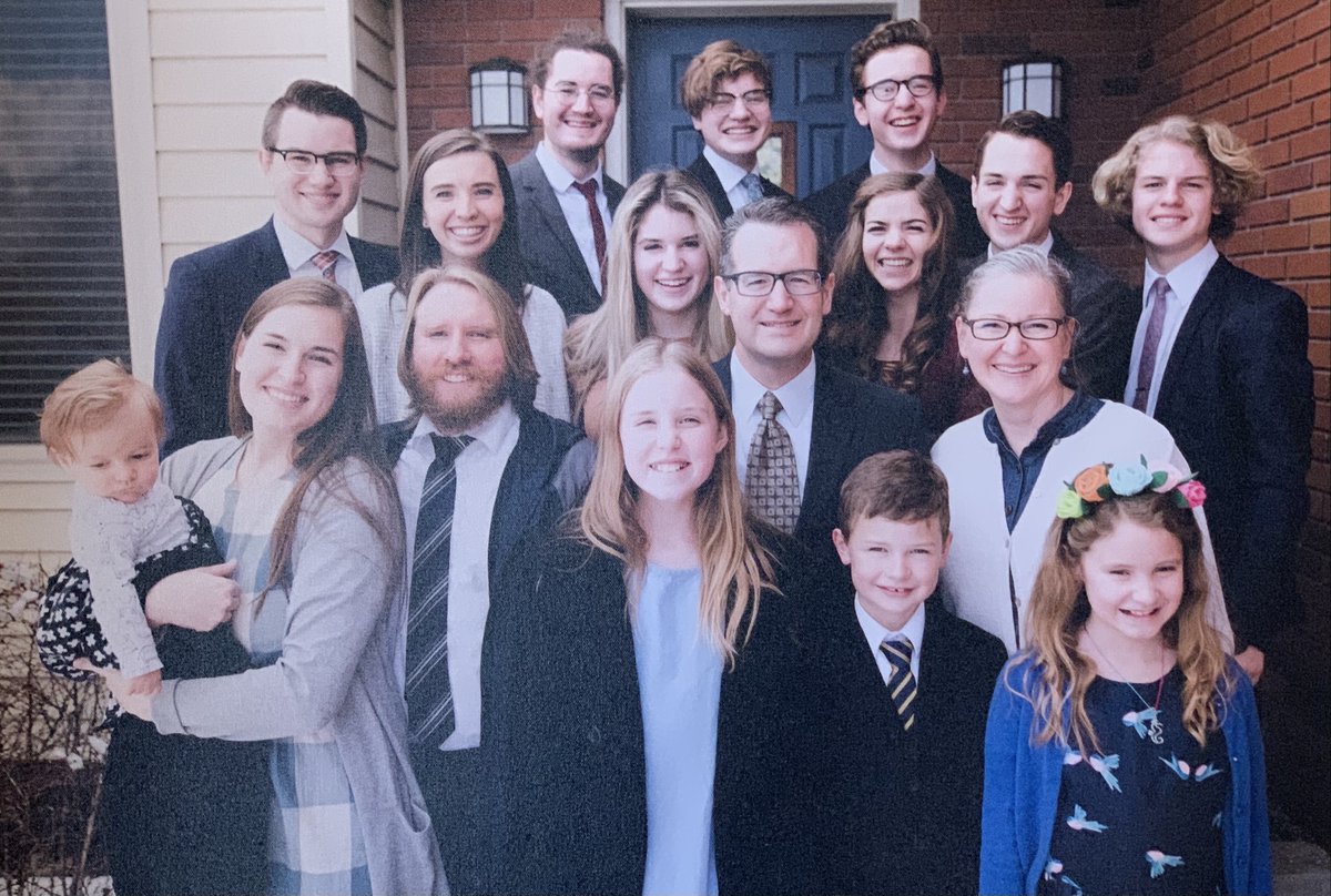 HankMcIntire's tweet photo. Thankful for 12 children, in-laws, &amp; grandchildren. They make life worth living. Each has gifts in areas such as the arts, expression, culinary, athletics, education, service, &amp; faith. We have our challenges &amp; at times see things very differently, but for all this we #GiveThanks. https://t.co/8kAiefW6v2