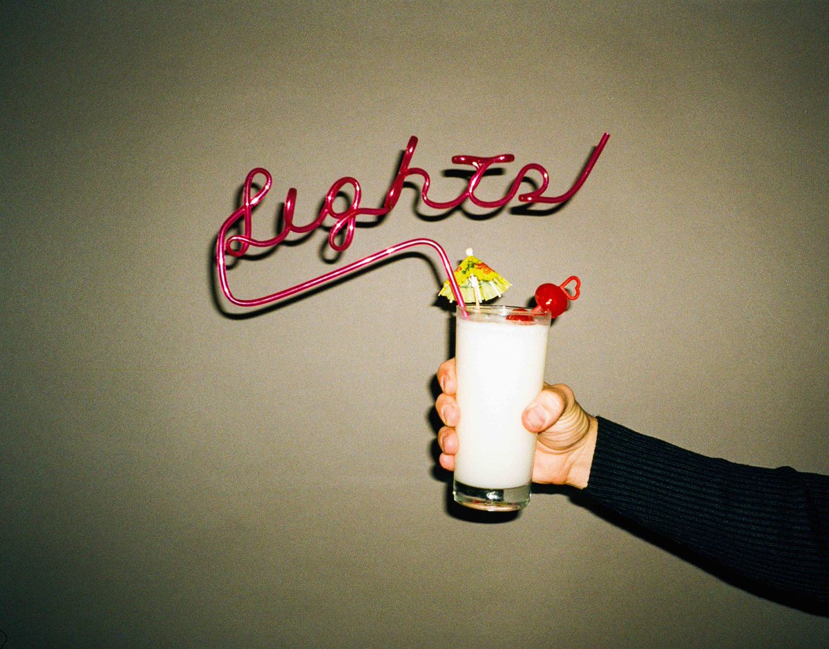fjordofficial's tweet photo. HARRISON FJORD PRESENTS
✧･ﾟ*✧･ﾟ:* LIGHTS*:･ﾟ✧*･ﾟ✧
--------------------------------------
COMING DECEMBER FOURTH
PRE-SAVE LINK BELOW
https://t.co/QN3SNzK3PJ https://t.co/MKsnkxhCeG