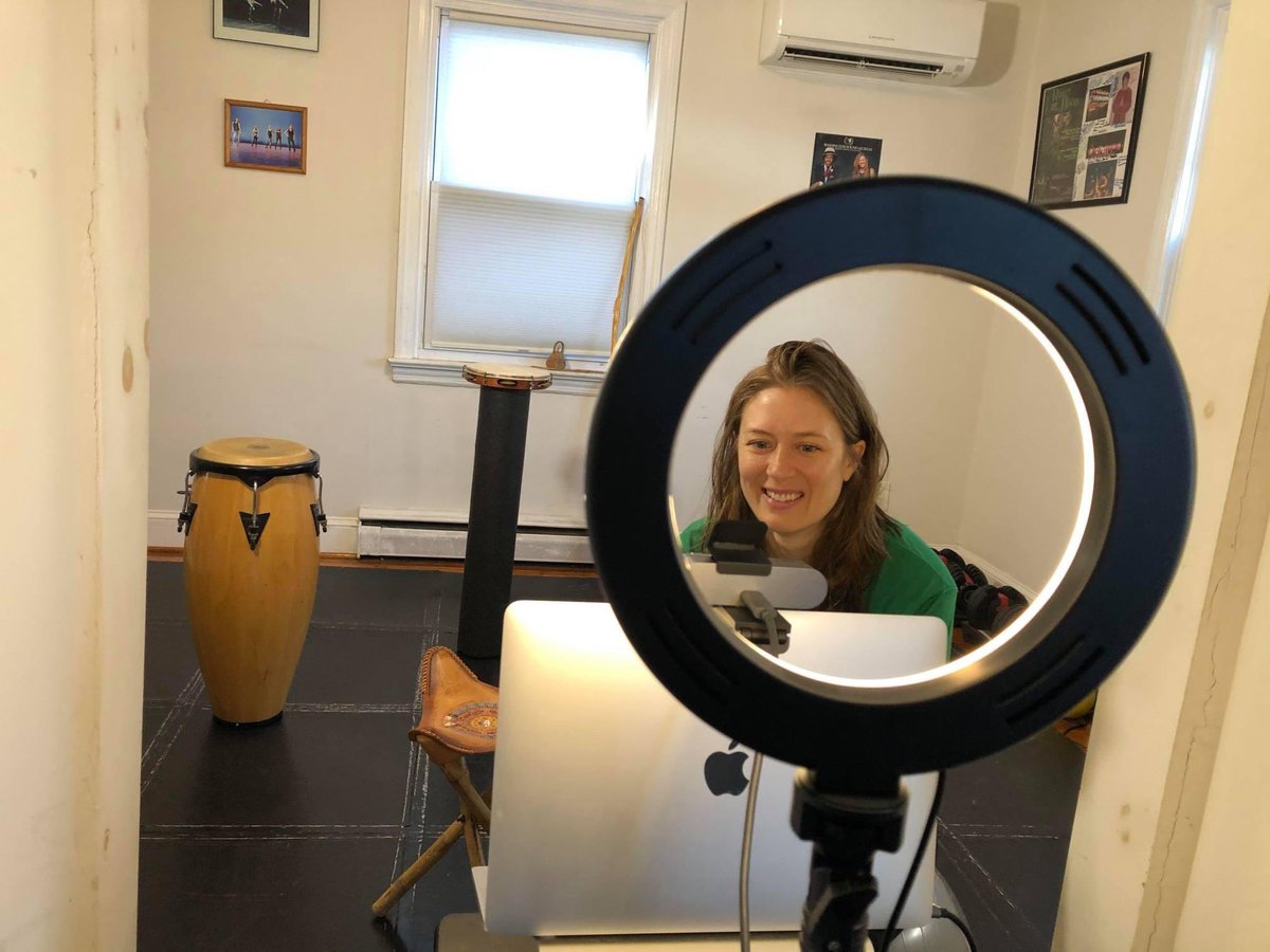 fulbrightncac's tweet photo. Fulbright-in-the-Classroom (FIC) is back! 

Kate Spanos (Scholar, Brazil, 2018) represented #Fulbright “virtually” in an upper elementary class at Arlington Montessori School on November 23. @FulbrightAssoc @FulbrightPrgrm @fulbrightbrasil https://t.co/wjGAOWCN0k