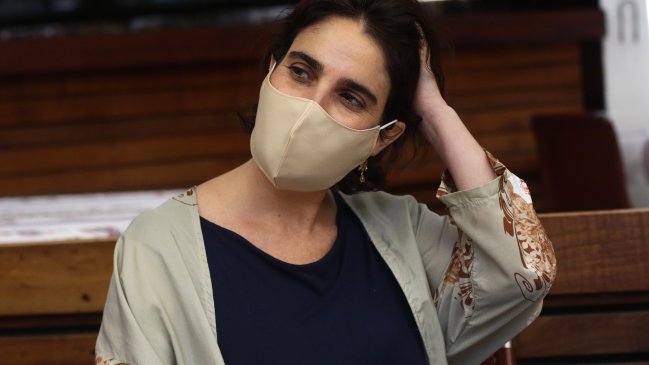 Cooperativa's tweet photo. Ministra Zaldívar y retiro del 10%: No corresponde que alguien que no lo necesita reciba un regalo del Estado #CooperativaEnCasa https://t.co/cZnSaxizFb https://t.co/W6BmsnfpBp