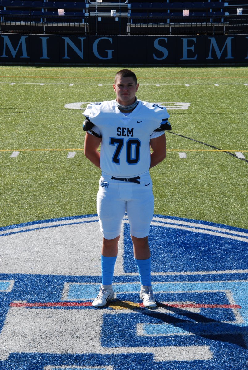 CoachASem's tweet photo. Mario Kljajic SR '21
OG/DE
6'3"/250
3.3 gpa/900 SAT
@MarioKljajic7 
2x Captain
https://t.co/FbcBhpmhwJ
Leader of our team on the field and in the weight room.  Tremendous motor and plays the game the way it should be played.  Can play on either side of the ball at the next level. https://t.co/utTYUn1tJl