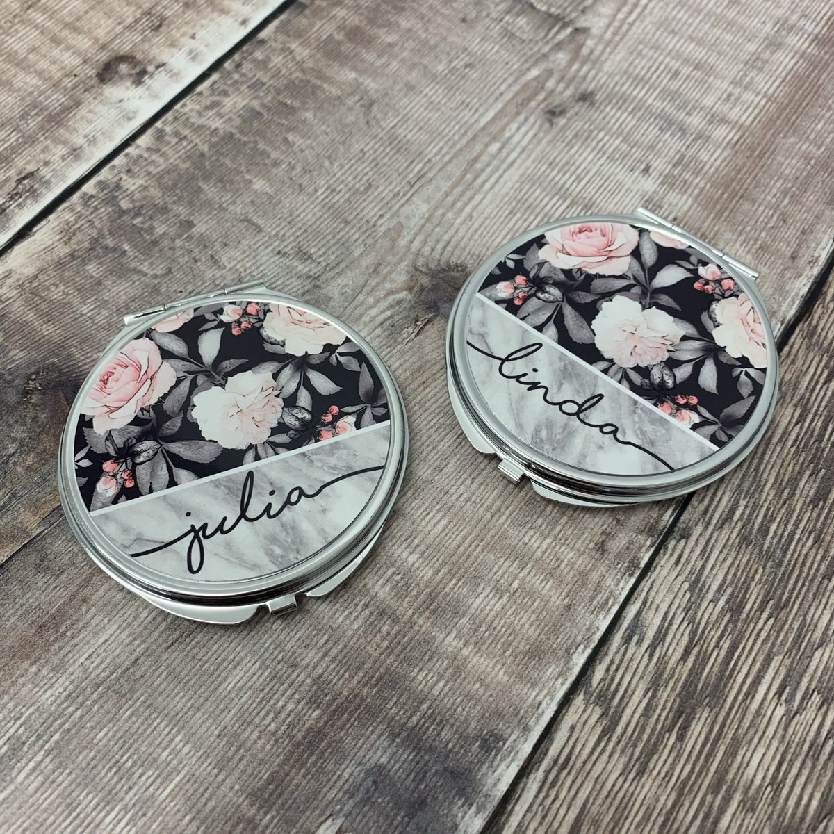 Handmade custom compact mirrors available at https://t.co/wUWui3fclj
#inbizhour #womaninbizhour #creativebizhour #madebyhand #letterboxgifts #madetoorder #handmade #smallbiz #supportsmallbusiness #smartnetworking https://t.co/IXZrGqpn3S