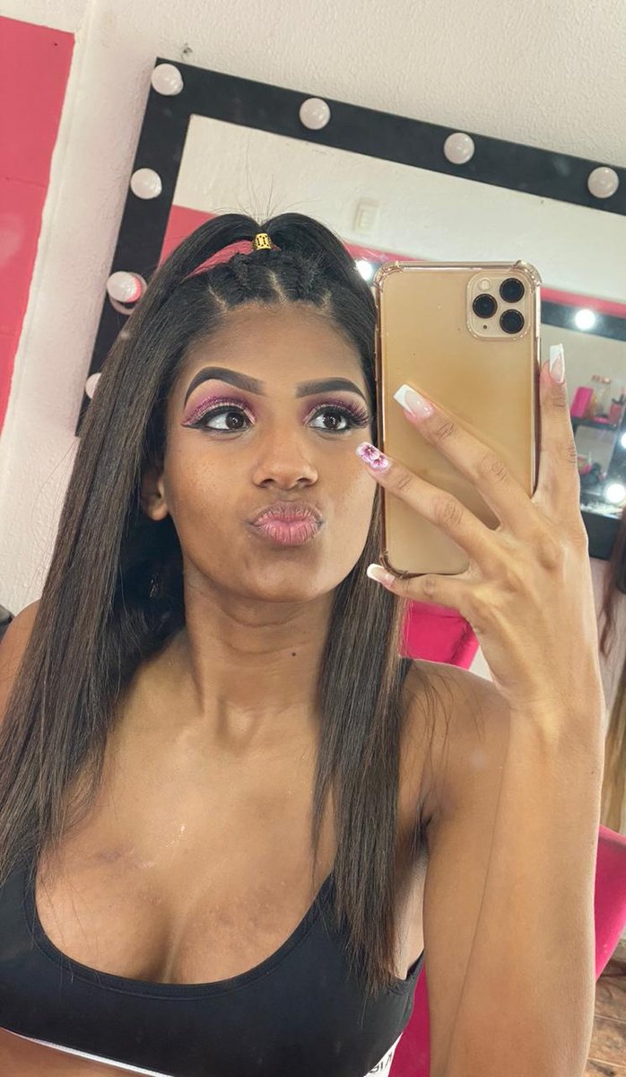 eu_Sarahbeatriz's tweet photo. Cê tá maravilhosa em 🤤♥️ https://t.co/N6EoIz7S9s
