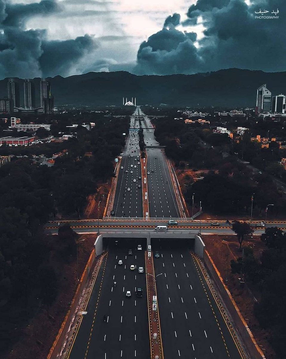totalrelex's tweet photo. is islamabad from any outer world? https://t.co/ZeOYJIGUyA