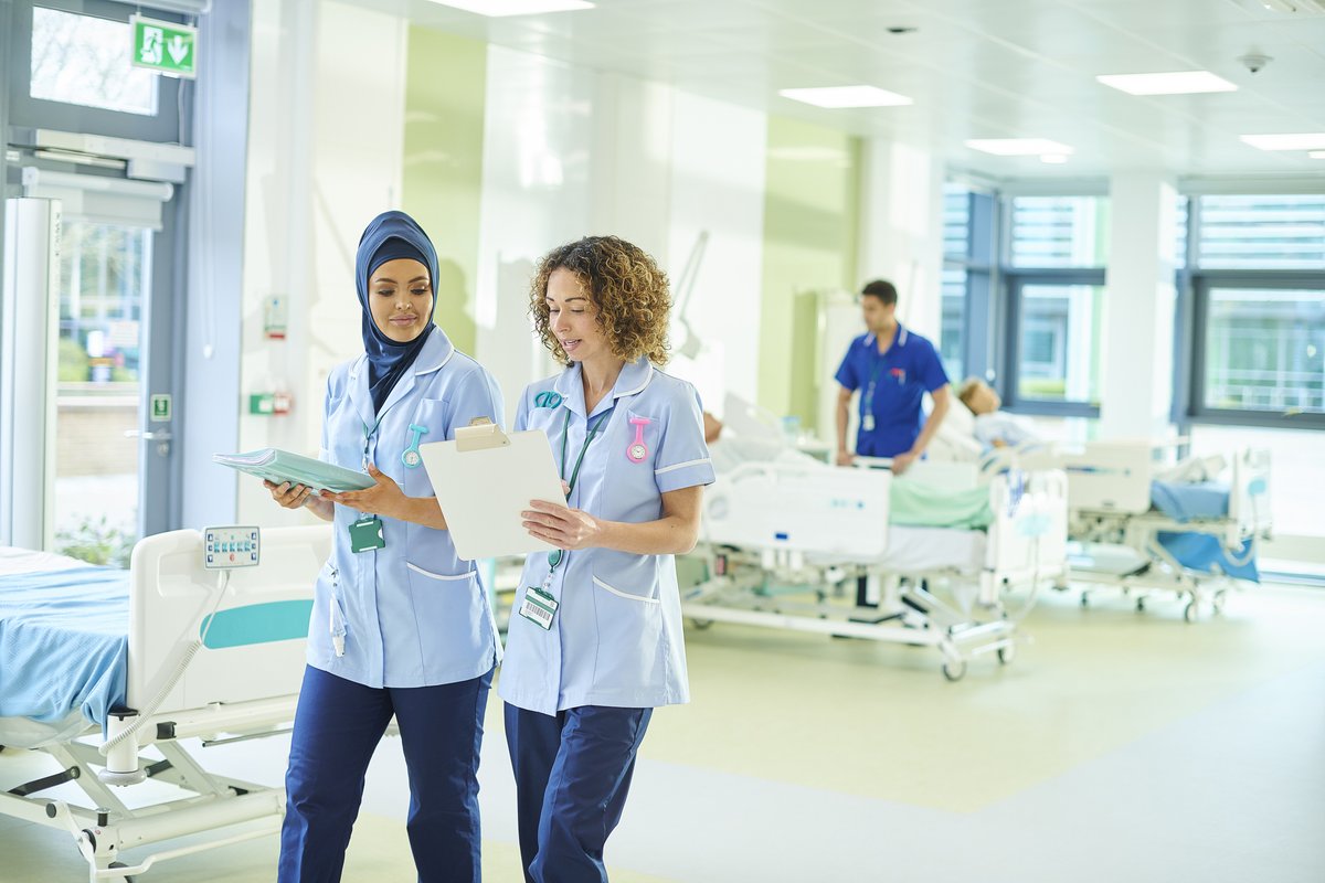 CwmTafMorgannwg's tweet photo. We’re looking for Registered Nurses to join our team! 💙These permanent contracts will commence in Ysbyty’r Seren, our field hospital, followed by a position within the Health Board in the preferred specialty once the field hospital has been stepped down.
https://t.co/6709pnh3Eq https://t.co/rK5LbQRDPV